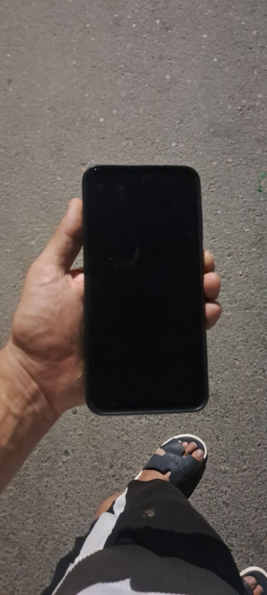 Telefon sotiladi