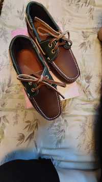 Продвётся  мужской  обувь  фирмы SEBAGO  DOCKSHIES