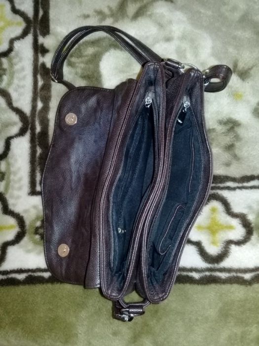 Продам сумочку,красивая,стильная.