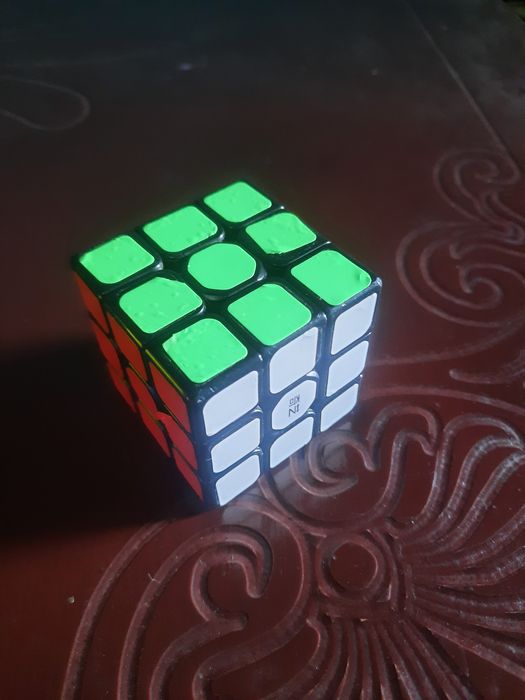 3×3 kubik rubik sotiladi