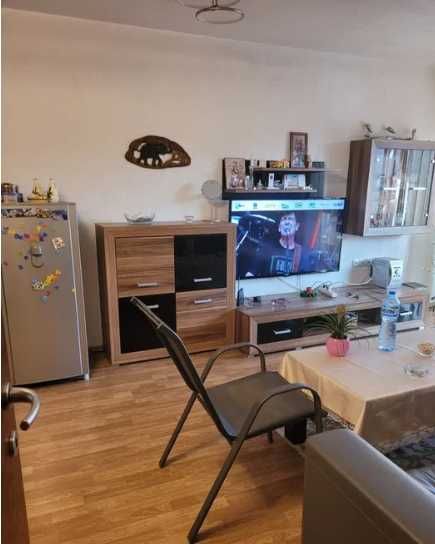 Продава се Тристаен апартамент в Плевен, Идеален център - 120 кв.м за 1259 €/кв.м - Снимка #1
