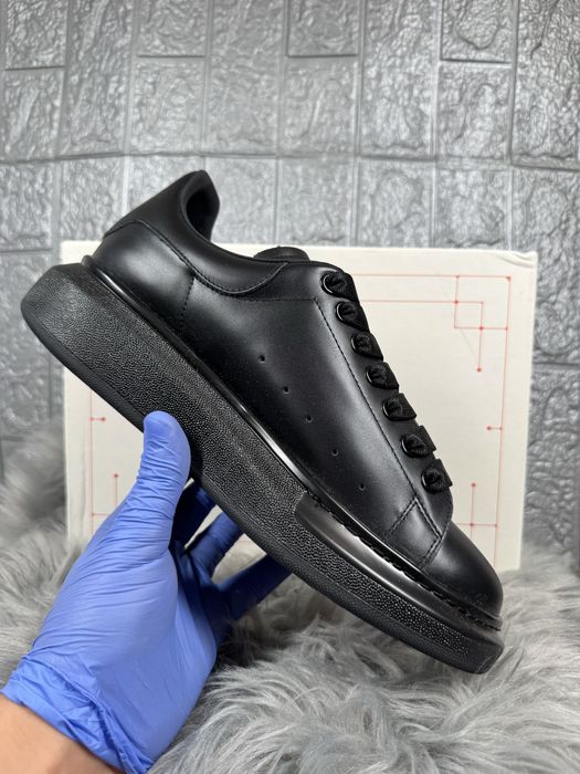 Alexander McQueen Full Negru Black Cutie