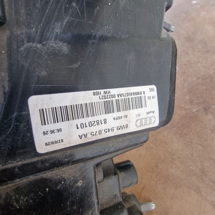 Audi A4 B9.5 face lift kombi 2020 ляв и десен стоп 19-24