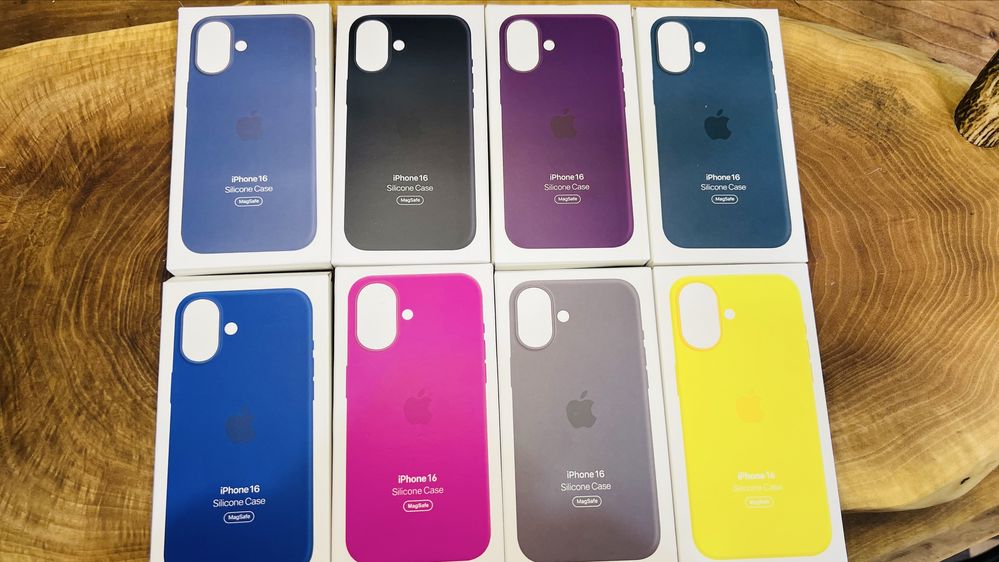 Apple iPhone 16 & 16 Plus MagSafe Silicone Case