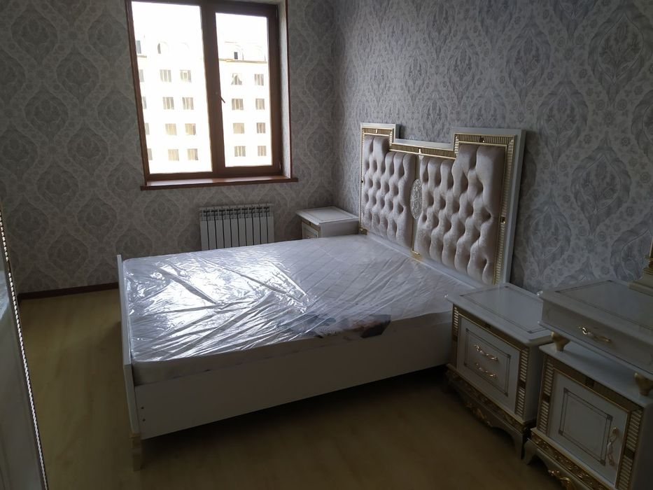 Срочно продаю свой Спальный гарнитур и горка
