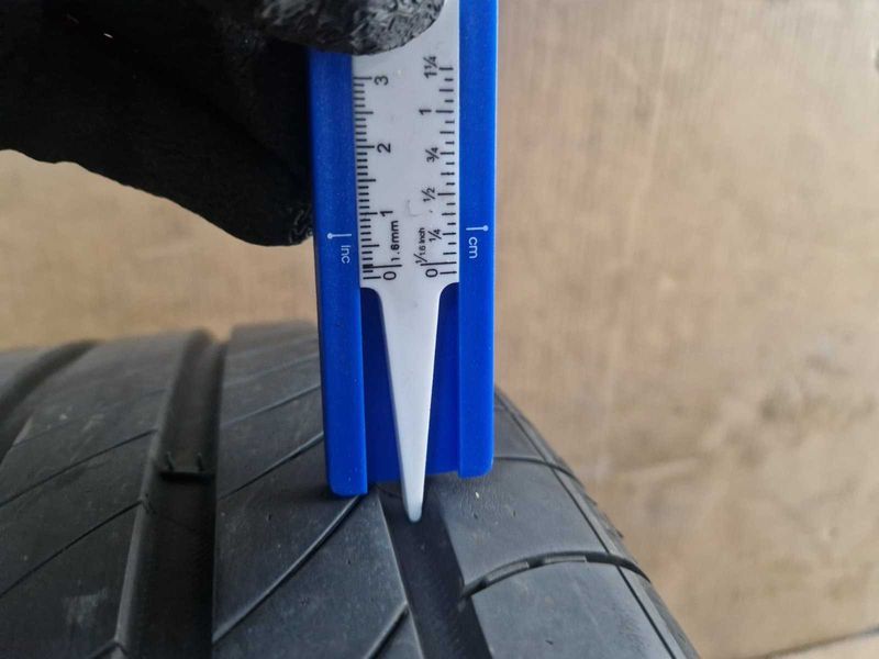 2 Michelin R17 225/45 Anvelope de vară DOT2422