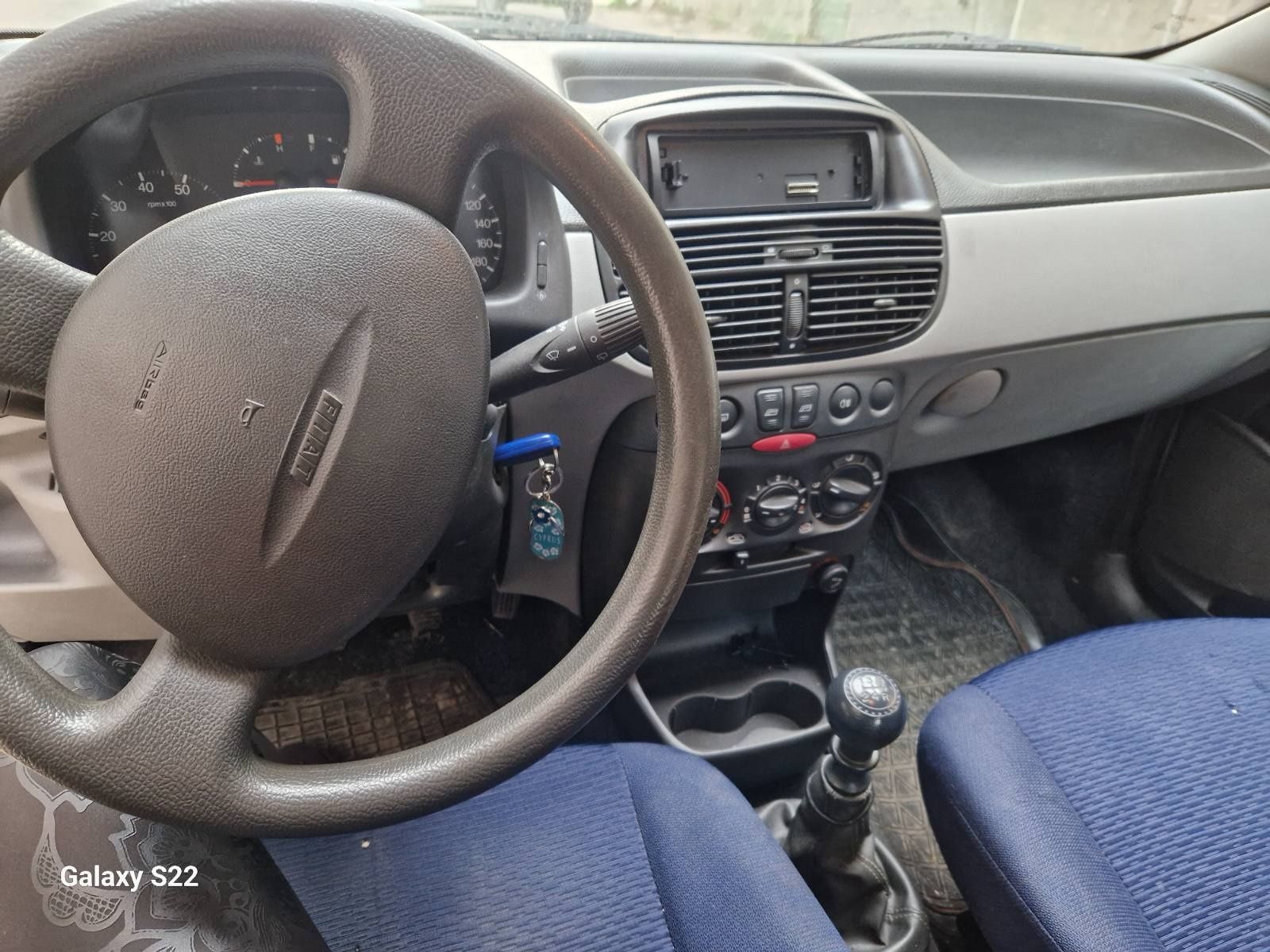 Fiat punto 2002 година