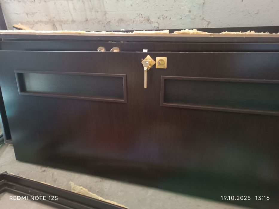 Eshiklar Sotiladi narxi 500 000som