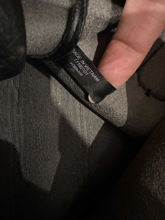 GUESS дамска чанта в черно