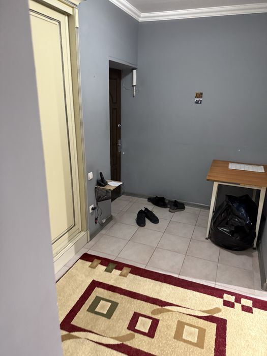 2х комнатная квартира 90кв. 2 этаж.