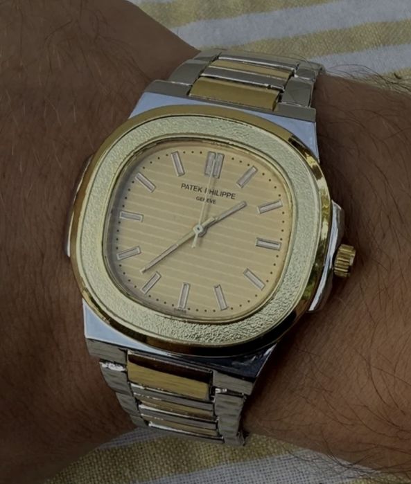 Patek Philippe Nautilus - часовник