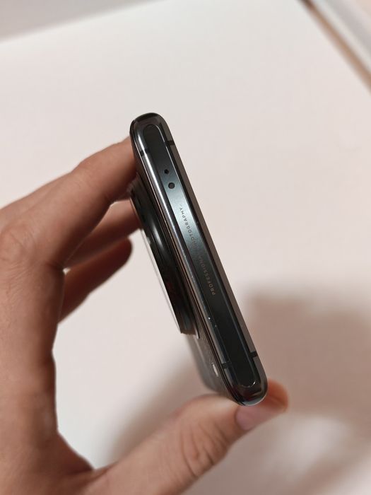 Продам Vivo x90 pro +