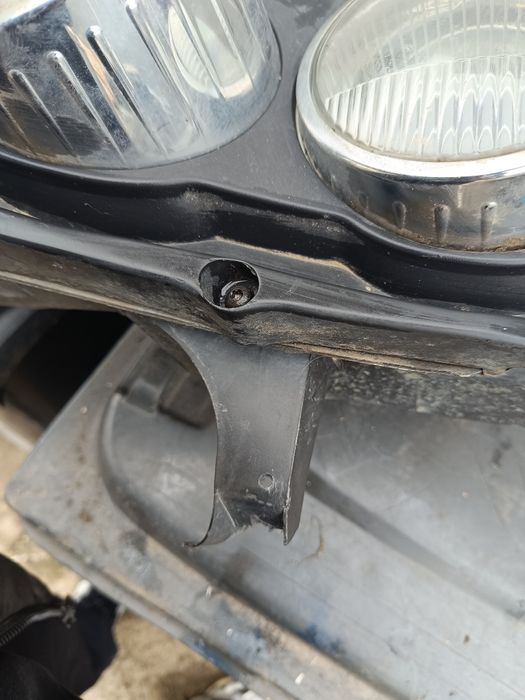 Faruri alfa Romeo 159 lupa