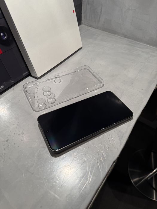 КАТО ЧИСТО НОВ Nothing Phone 3 512GB Black