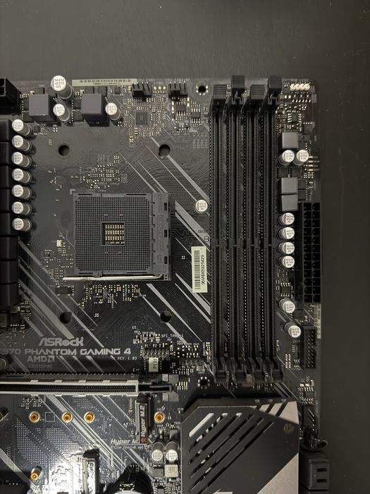 Placa de baza X570 Asrock Phantom 4