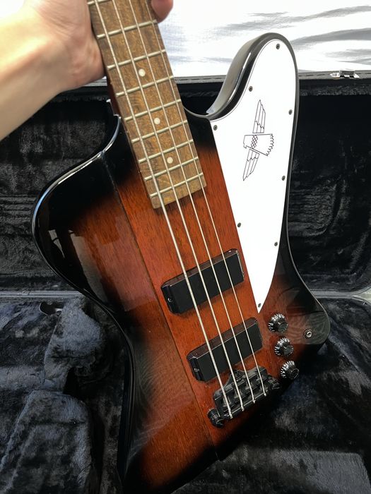 Bass Epiphone Thunderbird IV VSB