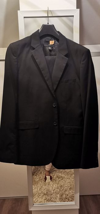 Costum bărbați H&M