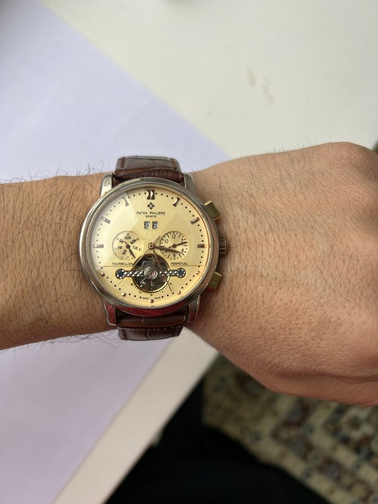 Продам часы Патек