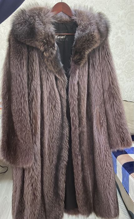 Продам шубу из енота
