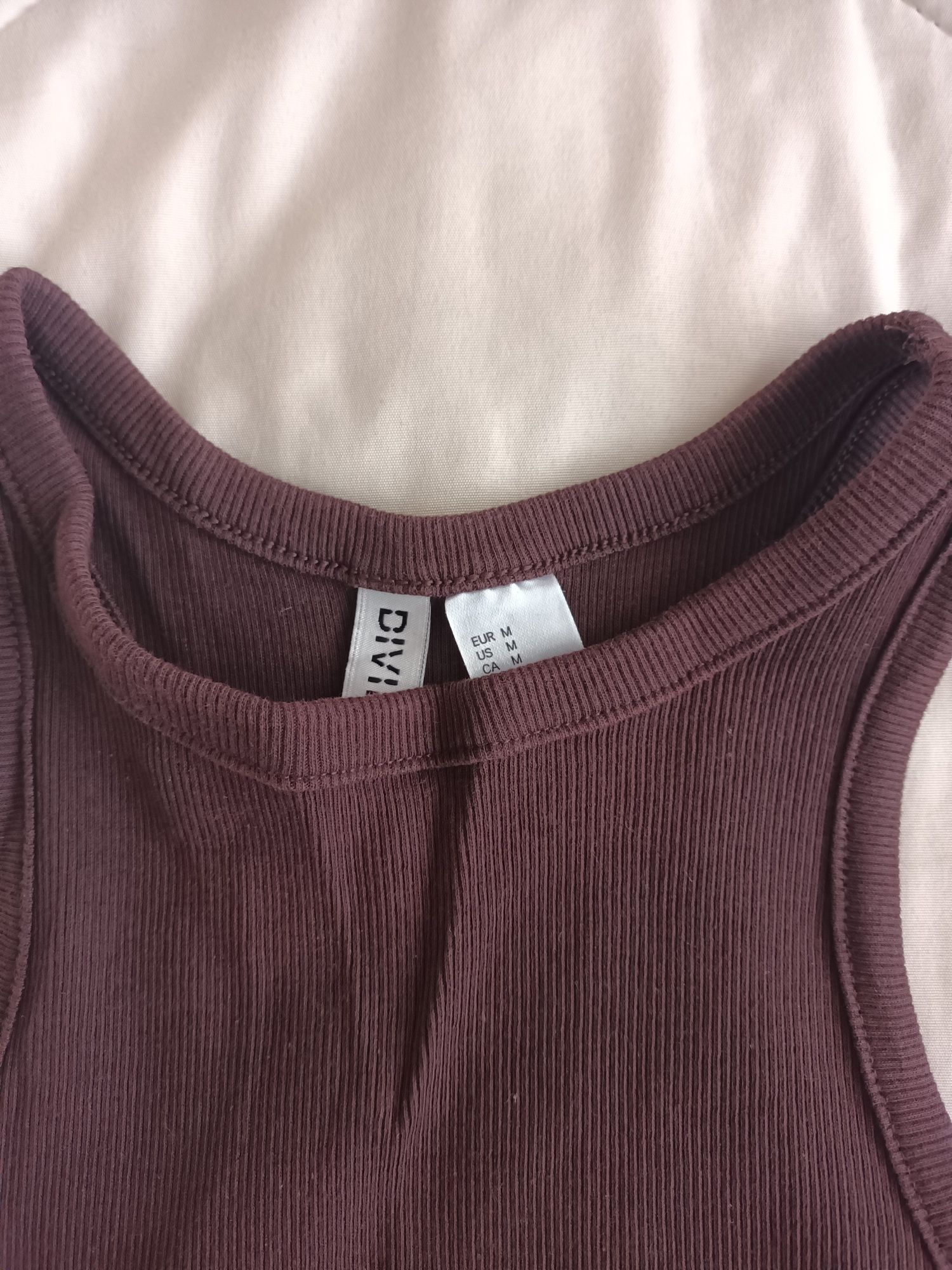 Комплект от 4 топа H&M, М размер, Спиди/лично предаване