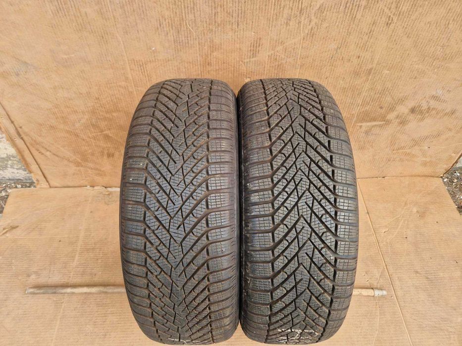 2 Pirelli R18 225/55
Зимни гуми 
DOT2223