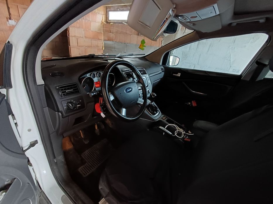 Vând ford kuga 2009