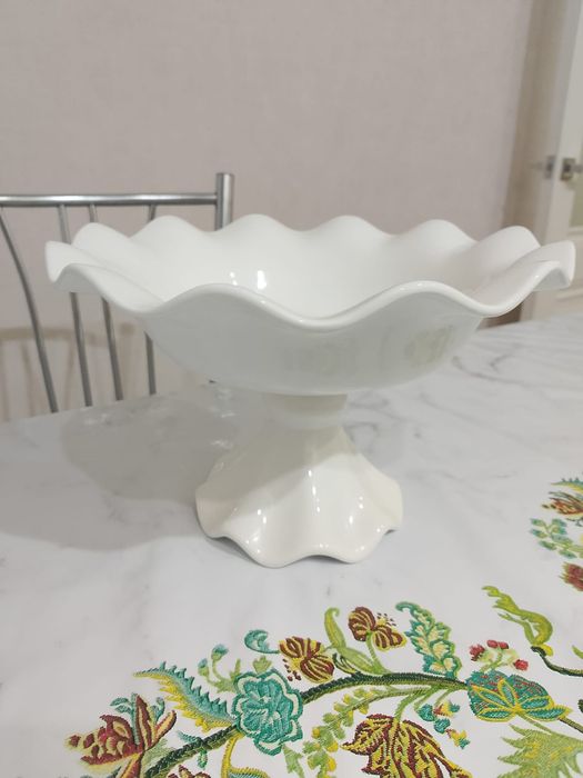 Продам вазу 2шт 6000