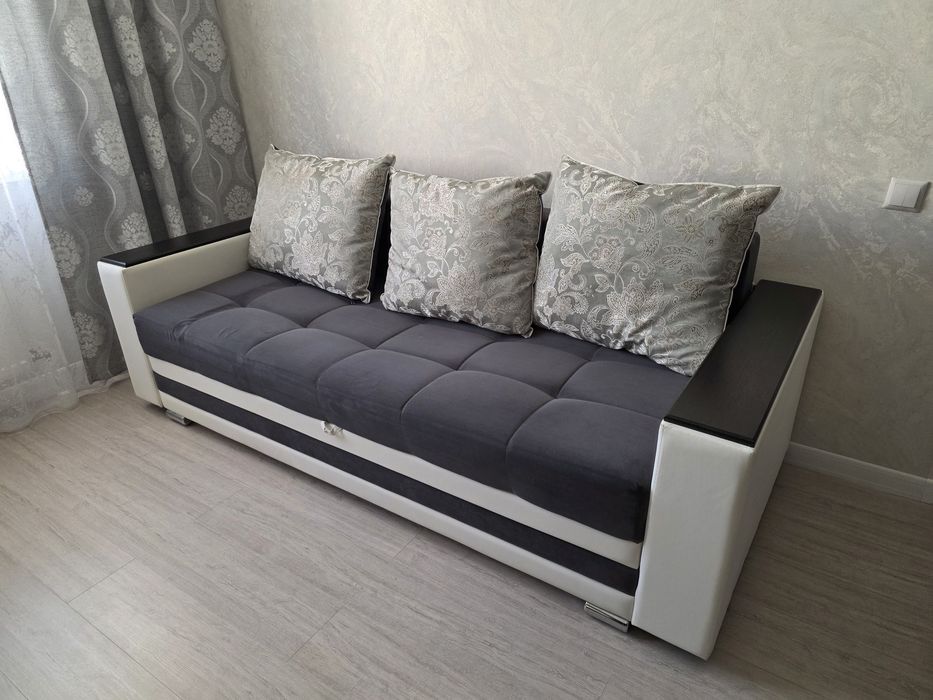 Продаётся диван, в хорошем состоянии...