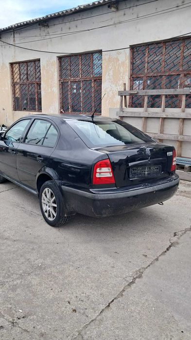 Dezmembrez Skoda Octavia 1 Tour 1.9 TDI cod AXR an 2008