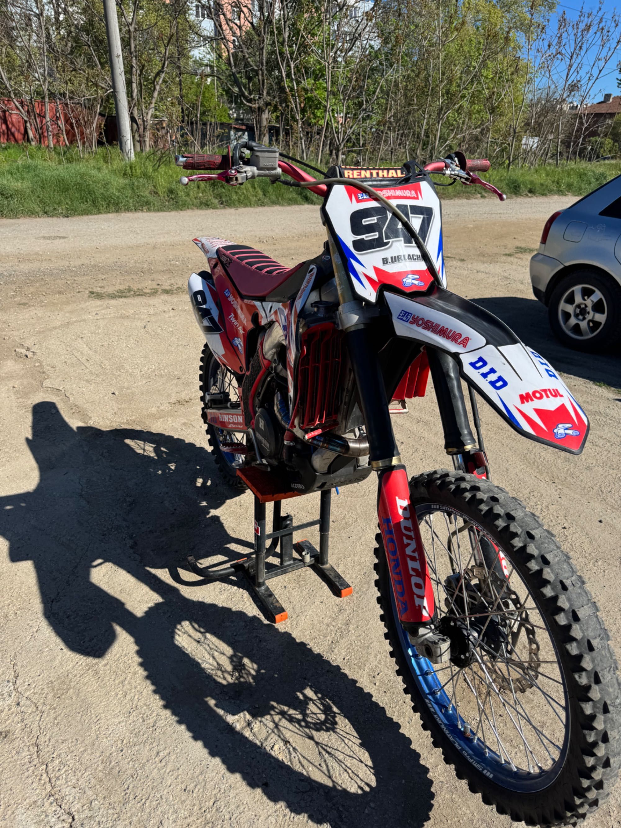 Продава се: Hondaa crf 450 r