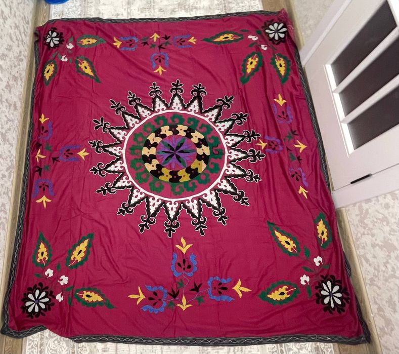 Kashta qõlda tikilgan