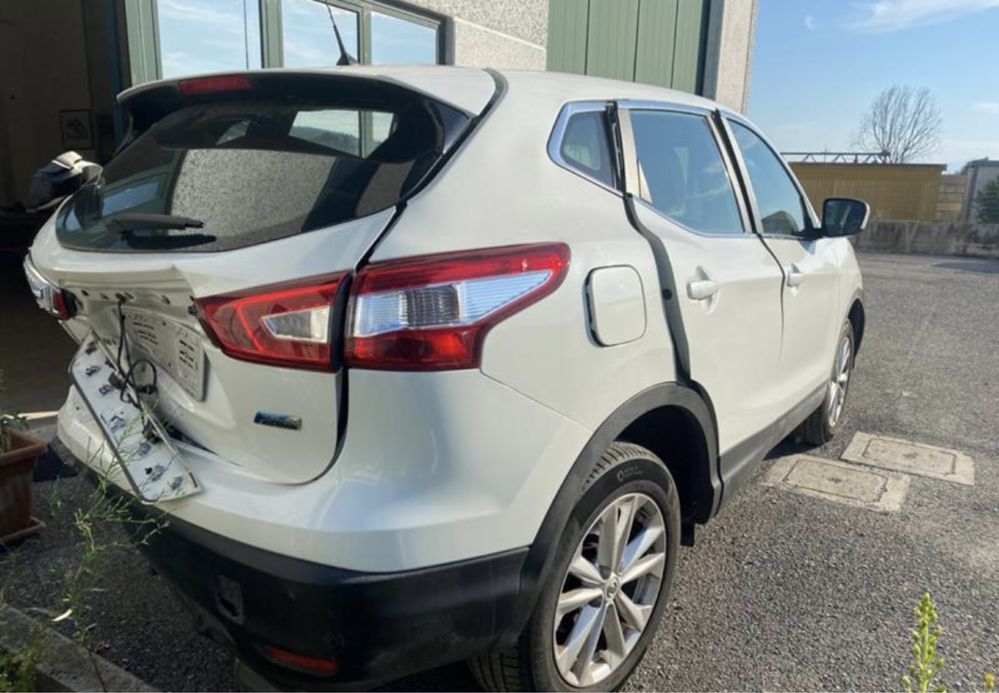 Nissan Qashqai 1.6DCI на части