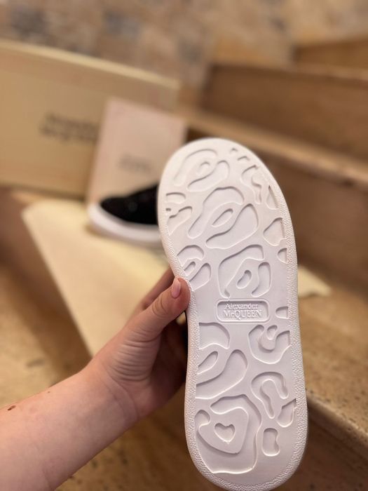 Лъскави Alexander McQueen
