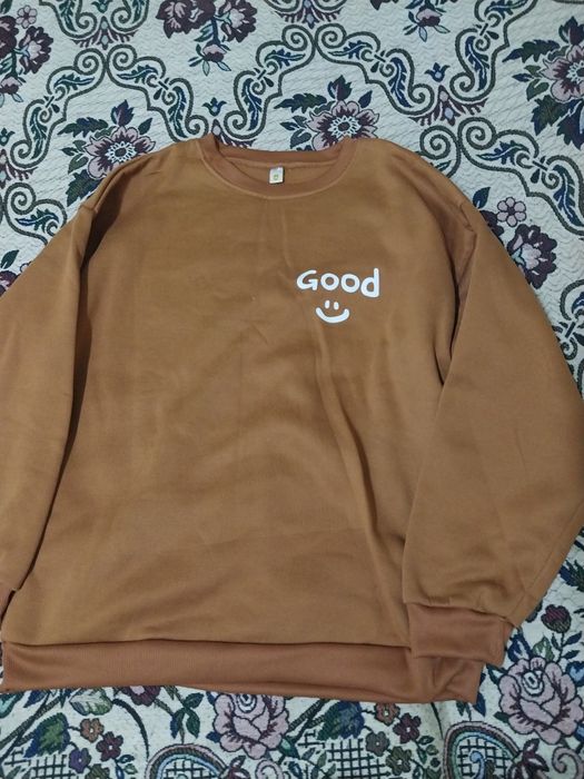 Стильді свитшот сатылады (большой размер)