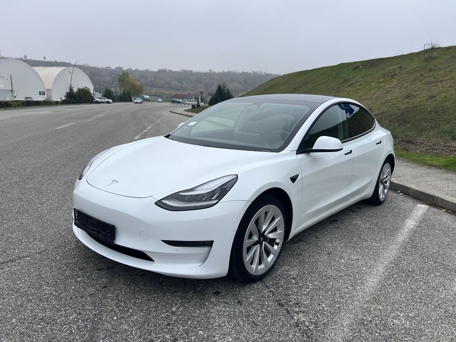 Tesla Model 3 Long Range Dual Motor 476 cp