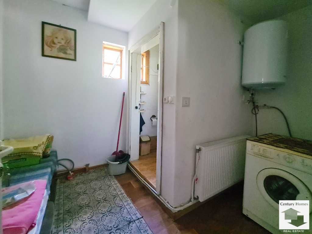 175094 Частично реновирана къща в с.Добромирка, 30 км. от В.Търново
