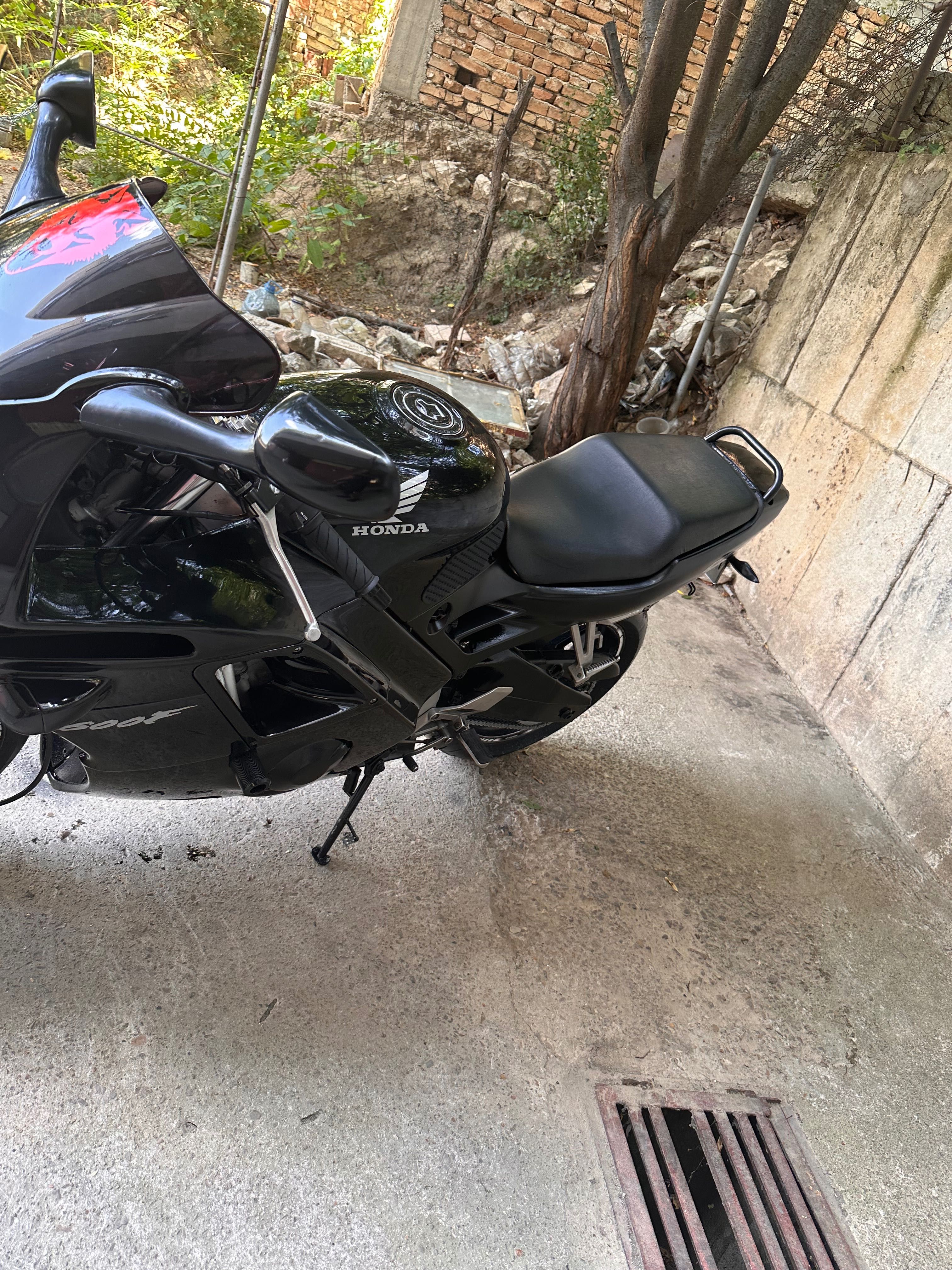 Honda CBR600  F2