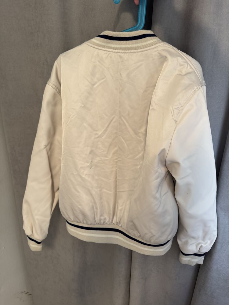 4 бр Zara Яке за есен ,бомпер ,дъждобран и палто зара 8-9 г 9-10 г