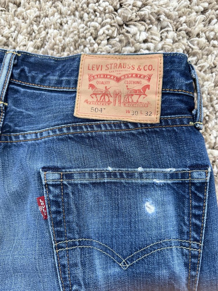 Blugi Levi's 504