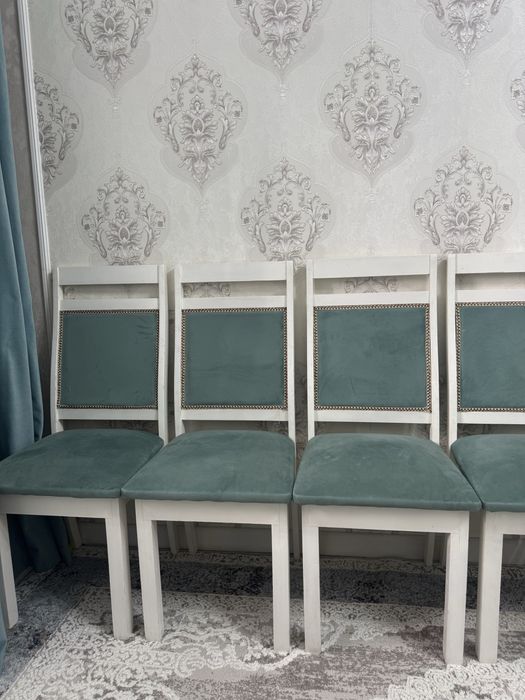 Стулья для гостинной