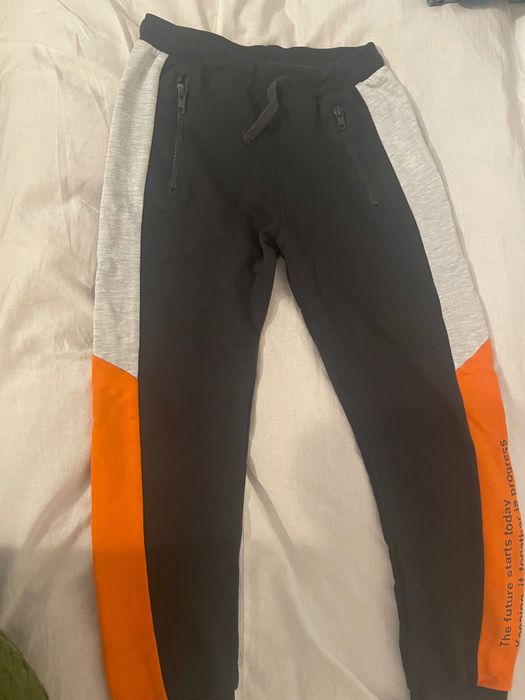Blugi grosi de iarna si Pantaloni trening, marime 134