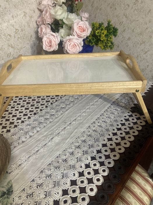 Продам стол постельный