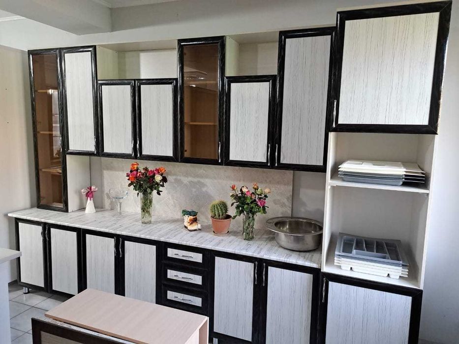 кухня новая , мебель для кухни