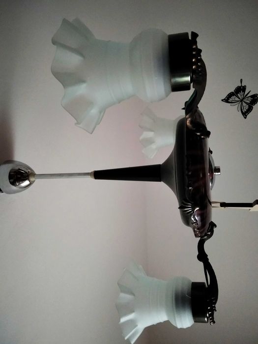 lustra 3 becuri ,/abajururi/plafoniera/corp iluminat/neon aplica copii