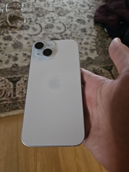 iPhone 15 8/128гб торг