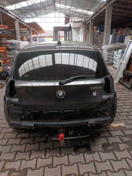 Dezmembrari BMW seria 1 320d