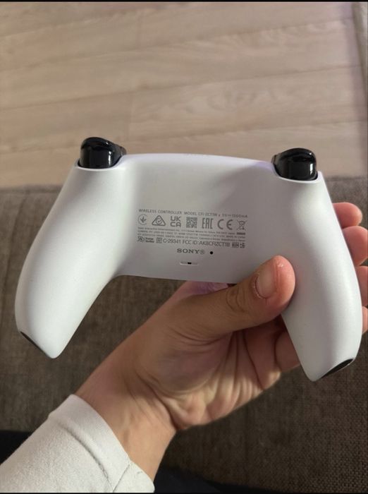 Controller PS5 ca nou