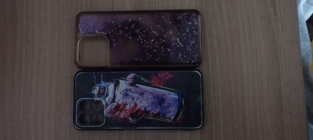 Чехол на телефон