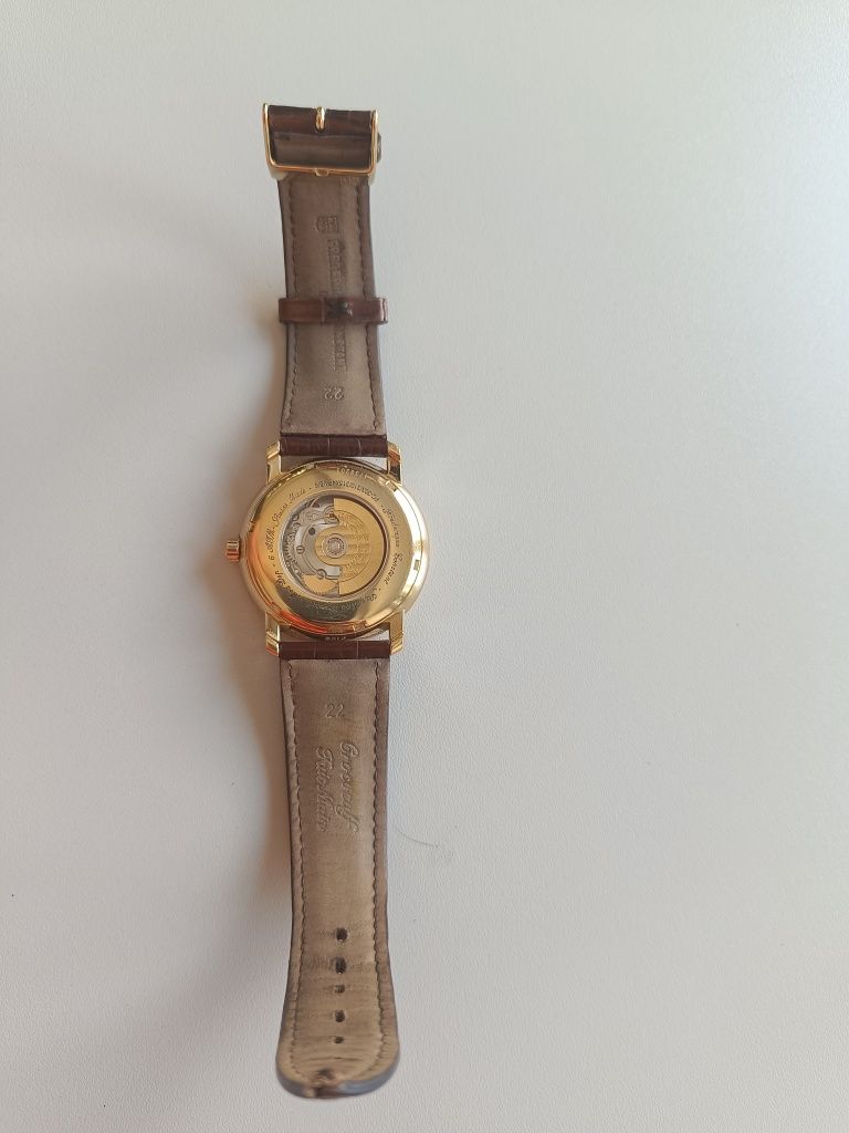 Автоматичен часовник на Frederique Constant