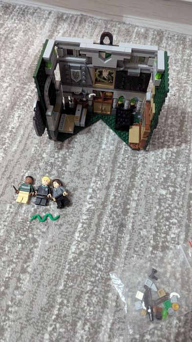 Lego Harry Potter Slytherin house banner ( star wars Marvel ninjago
